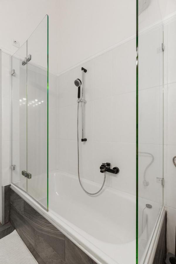 Standard Apartment By Hi5-Relax With Style Studio Budapest Exterior foto